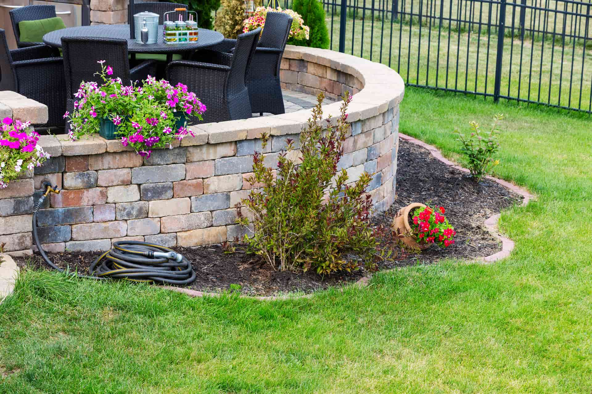 Retaining wall installers Fakesville