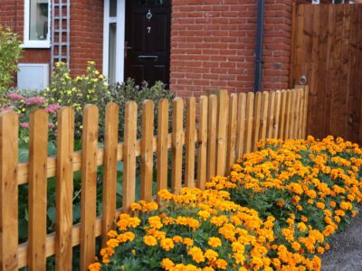 Garden fencing installers near Cardiff